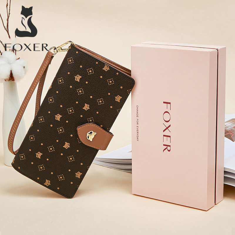 FOXER 女性用長財布 カード&パスポートホルダー スタイ - Monogram Keychain Leather のレビューと価格
